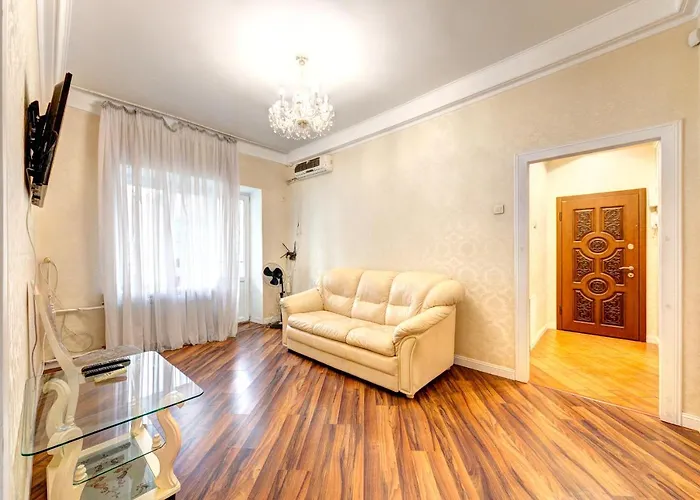 Apartments With 3 Rooms Near Palace Ukraine